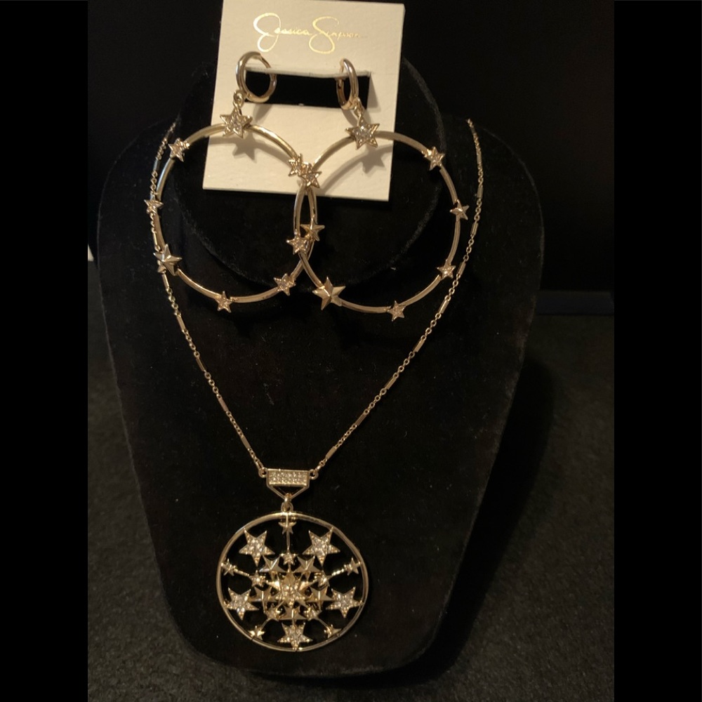 NWT NECKLACE & EARRINGS